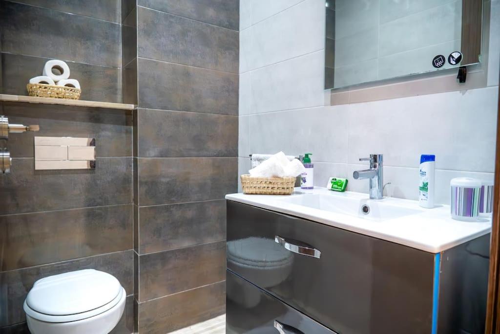 Prime 2br With Pool, Near And Cafes Appartement Agadir