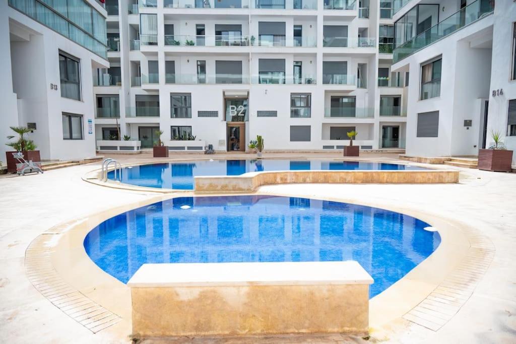 Prime 2br With Pool, Near And Cafes Appartement