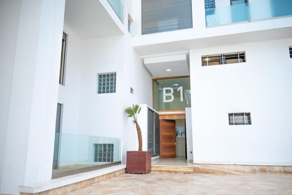 Appartement Prime 2br With Pool, Near And Cafes