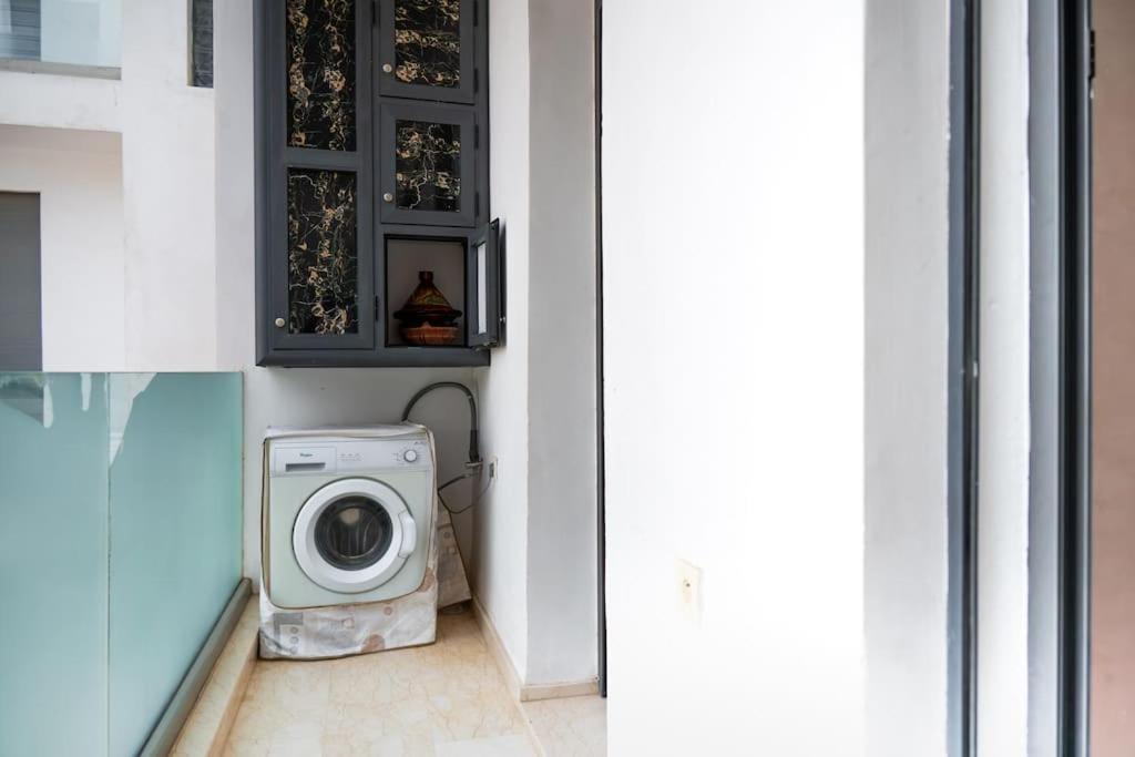 Prime 2br With Pool, Near And Cafes Appartement