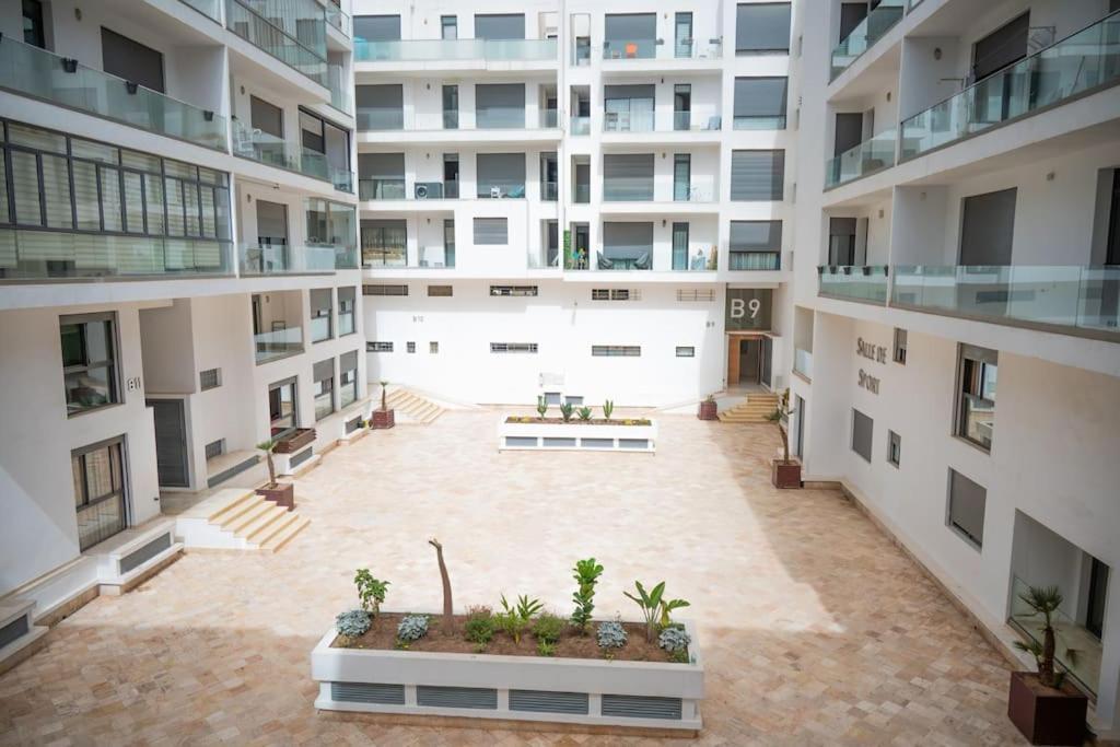 Prime 2br With Pool, Near And Cafes Appartement Agadir
