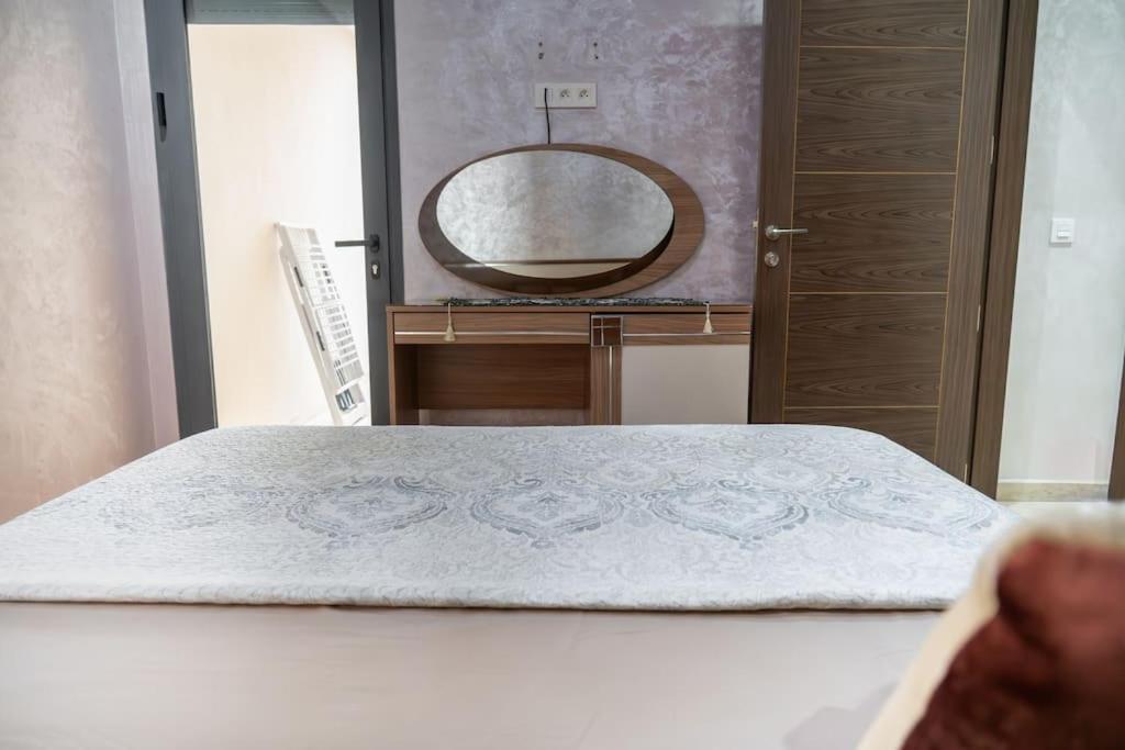 Appartement Prime 2br With Pool, Near And Cafes